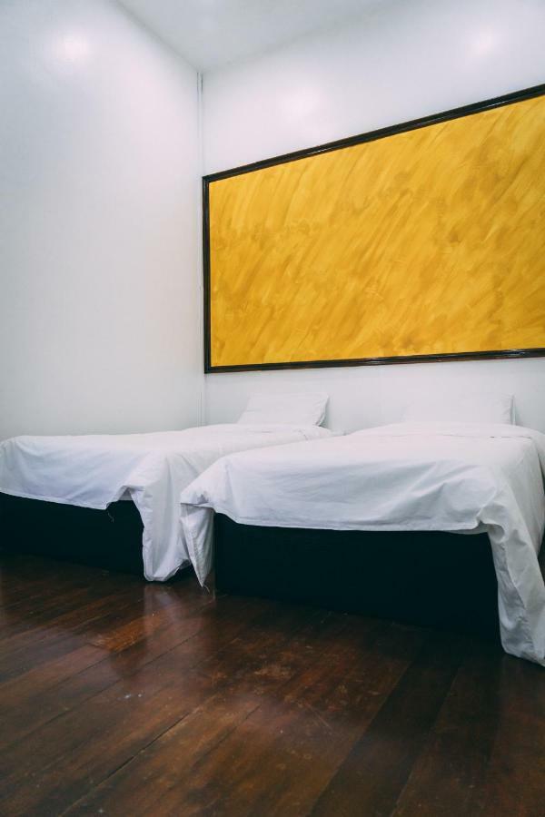 Hotel Goodnite Hogwarts George Town Esterno foto