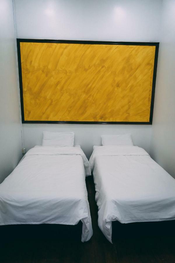 Hotel Goodnite Hogwarts George Town Esterno foto